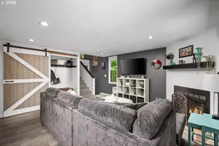 18107 SW Monte Verdi Blvd, Beaverton, OR 97007 - Photo 2