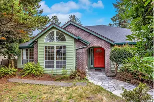 33726 Lake Front Dr, Warrenton, OR 97146 - Photo 2