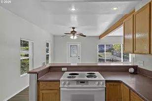 505 S 5th St, Springfield, OR 97477 - Photo 16