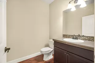 8034 SW 195th Ave, Beaverton, OR 97007 - Photo 14