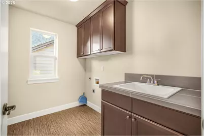8034 SW 195th Ave, Beaverton, OR 97007 - Photo 24