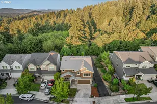 8034 SW 195th Ave, Beaverton, OR 97007 - Photo 2