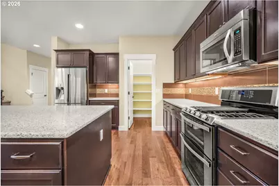 8034 SW 195th Ave, Beaverton, OR 97007 - Photo 8