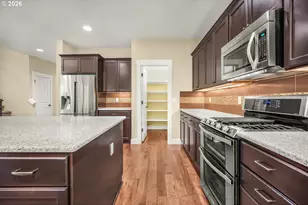 8034 SW 195th Ave, Beaverton, OR 97007 - Photo 8