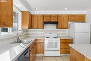 1126 NE 176th Ave, Portland, OR 97230 - Photo 16