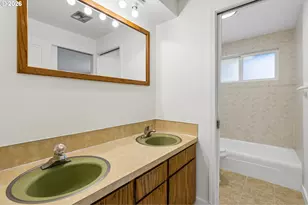 1126 NE 176th Ave, Portland, OR 97230 - Photo 22