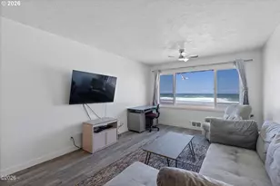 145 NW Inlet Ave, Lincoln City, OR 97367 - Photo 12