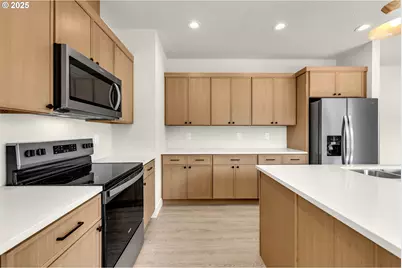 301 Cap Ave, Winlock, WA 98596 - Photo 18