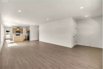 301 Cap Ave, Winlock, WA 98596 - Photo 10