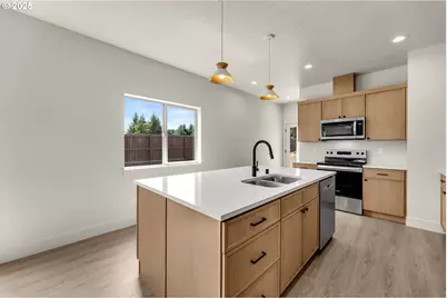 301 Cap Ave, Winlock, WA 98596 - Photo 16