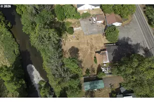 8622 E Evans Creek Rd, Rogue River, OR 97537 - Photo 6