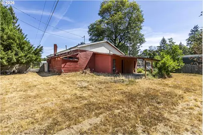 8622 E Evans Creek Rd, Rogue River, OR 97537 - Photo 4