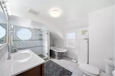 18910 SE Mildred St, Milwaukie, OR 97267 - Photo 16