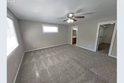 573 E 13th Pl, Lafayette, OR 97127 - Photo 16