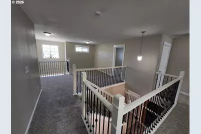 573 E 13th Pl, Lafayette, OR 97127 - Photo 12