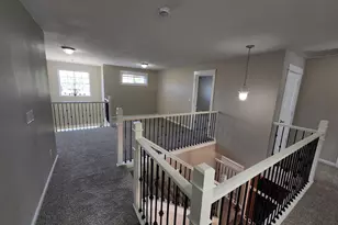 573 E 13th Pl, Lafayette, OR 97127 - Photo 12