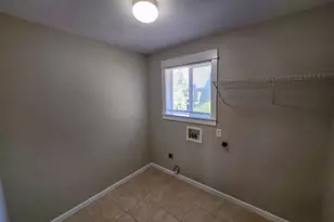 573 E 13th Pl, Lafayette, OR 97127 - Photo 20