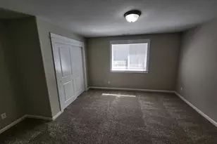 573 E 13th Pl, Lafayette, OR 97127 - Photo 16