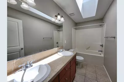 573 E 13th Pl, Lafayette, OR 97127 - Photo 18