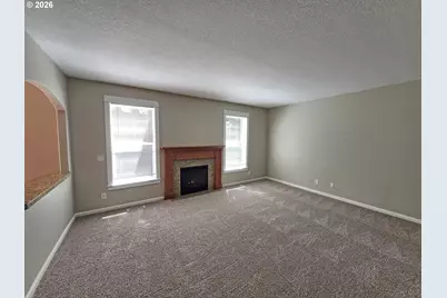 573 E 13th Pl, Lafayette, OR 97127 - Photo 8