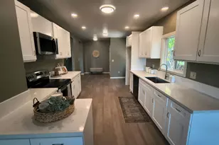 10503 NW 3rd St, Portland, OR 97231 - Photo 40