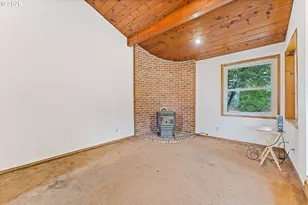 2460 S Dogwood St, Cornelius, OR 97113 - Photo 6