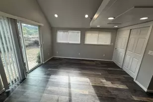 1425 Pine St, Florence, OR 97439 - Photo 8
