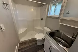 1425 Pine St, Florence, OR 97439 - Photo 14