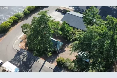 1425 Pine St, Florence, OR 97439 - Photo 6