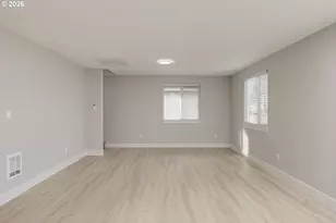 601 W 1st St, Newberg, OR 97132 - Photo 12