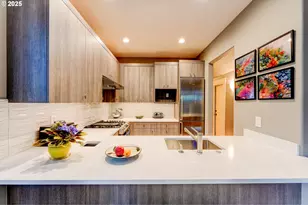 502 NE Knott St, Portland, OR 97212 - Photo 20