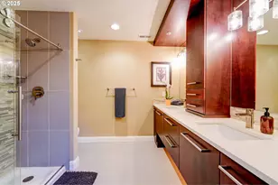 502 NE Knott St, Portland, OR 97212 - Photo 36