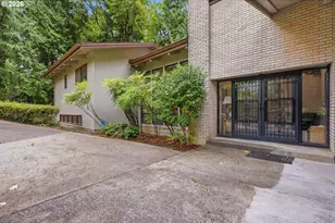 15300 SE Minerva Rd, Milwaukie, OR 97267 - Photo 4