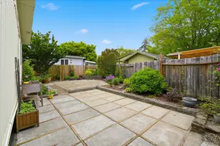 1475 Green Acres Rd, Eugene, OR 97408 - Photo 24