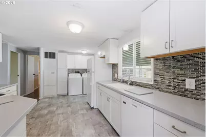 1475 Green Acres Rd #141, Eugene, OR 97408 - Photo 12