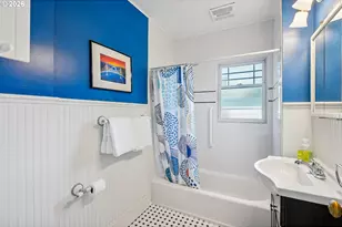 3033 NE Schuyler St, Portland, OR 97212 - Photo 24