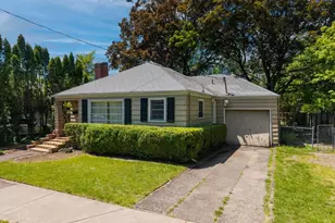 744 NW 17th St, Corvallis, OR 97330 - Photo 2