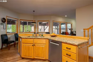 610 NE Sundance Ct, Hillsboro, OR 97124 - Photo 12