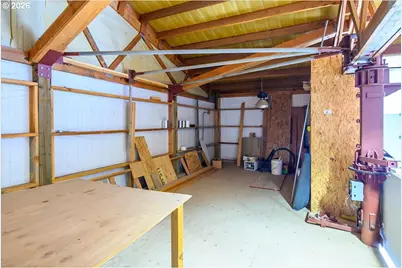 69375 Lake Dr, Sisters, OR 97759 - Photo 20
