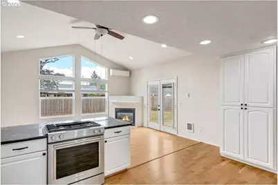 1835 Wakefield Ct, Salem, OR 97304 - Photo 12