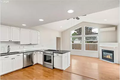 1835 Wakefield Ct, Salem, OR 97304 - Photo 10