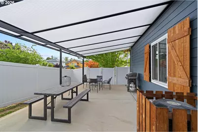 352 SE 68th Ave, Hillsboro, OR 97123 - Photo 38