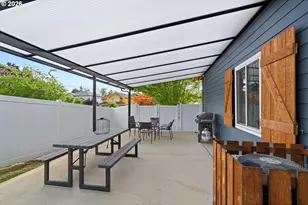 352 SE 68th Ave, Hillsboro, OR 97123 - Photo 38
