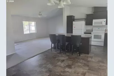 34094 SE Elm Street, Scappoose, OR 97056 - Photo 10