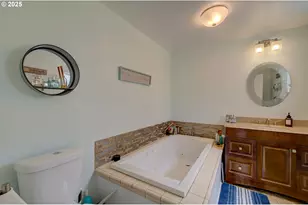 90313 Hwy 202, Astoria, OR 97103 - Photo 14