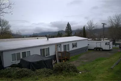 200 Emils Way #45, Roseburg, OR 97471 - Photo 4