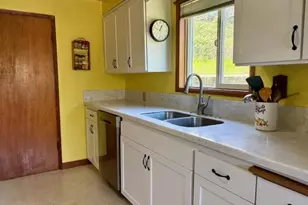 35620 9th St, Nehalem, OR 97131 - Photo 8