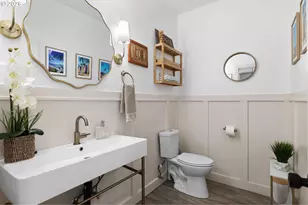 6005 SW 33rd Pl, Portland, OR 97239 - Photo 10