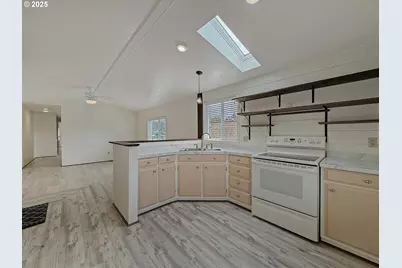 98042 W Benham Ln #1, Brookings, OR 97415 - Photo 14