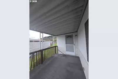 512 Shadow Ranch Ln, Roseburg, OR 97470 - Photo 10